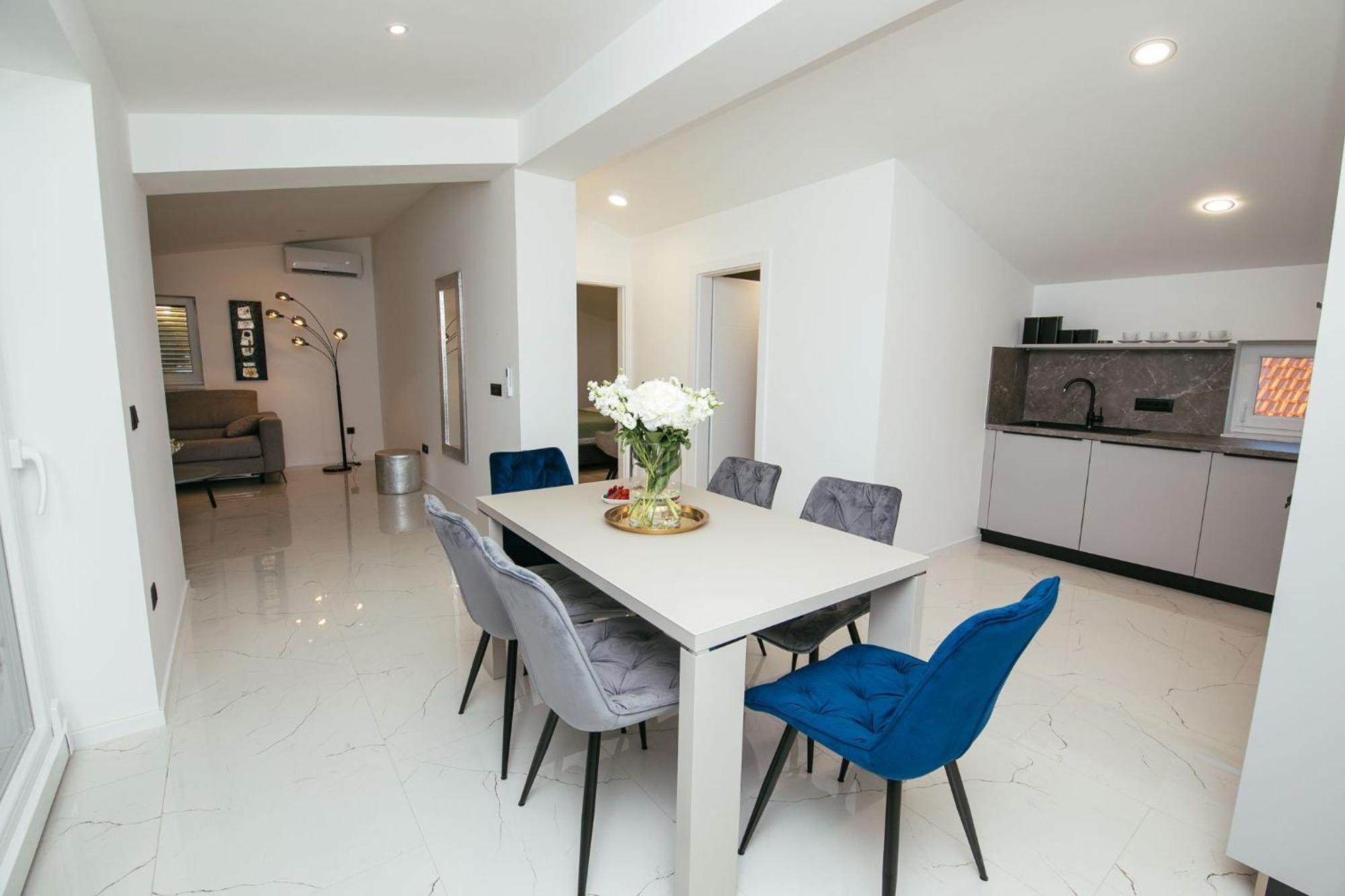 Didixi Apartment *